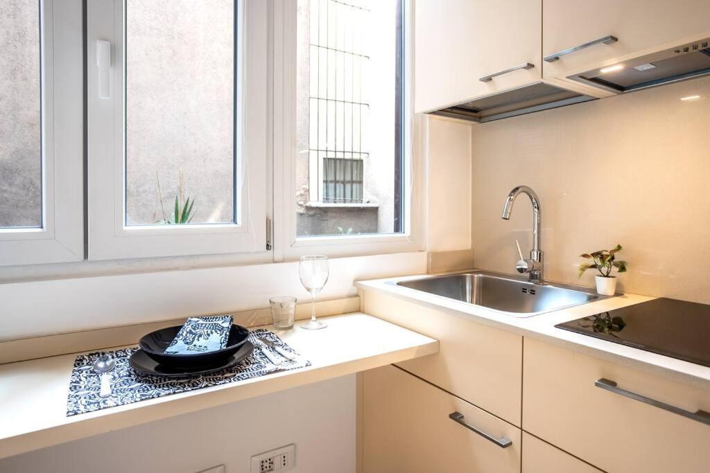 Duomo'S Nest - Central Mini-Apt Milano Eksteriør bilde