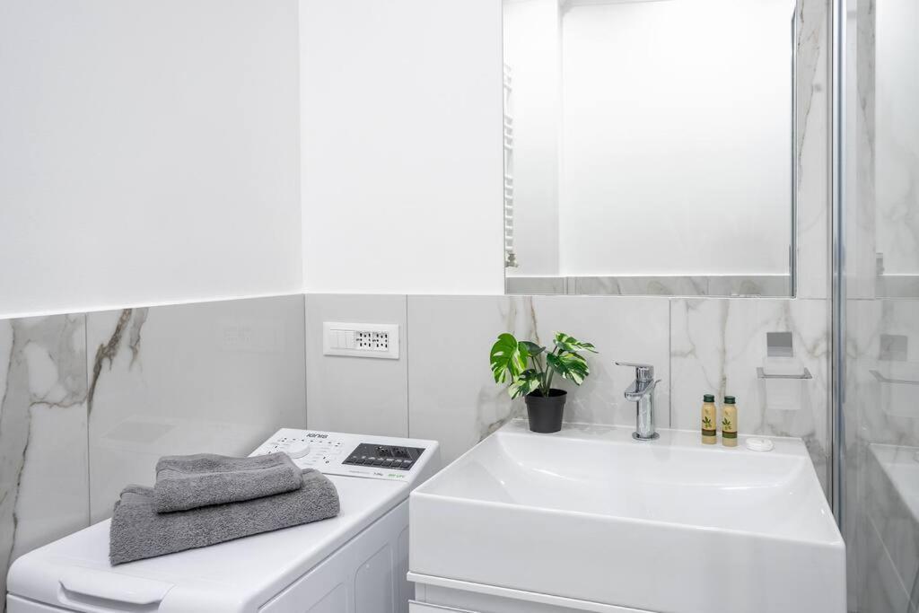 Duomo'S Nest - Central Mini-Apt Milano Eksteriør bilde